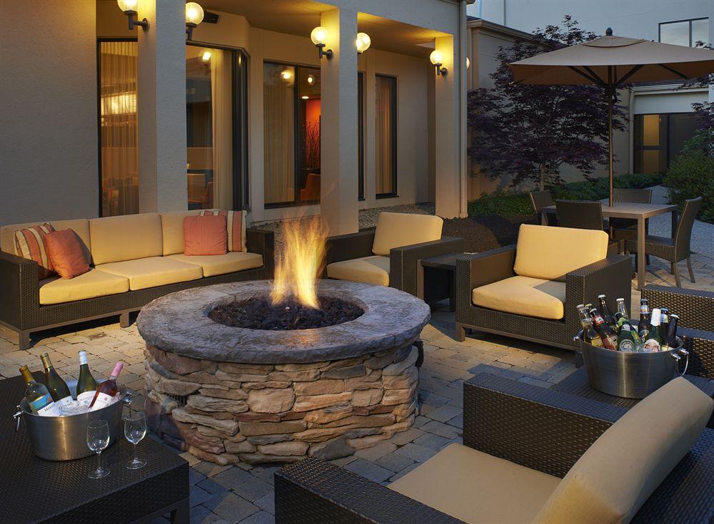Courtyard Cincinnati Hotel 3*