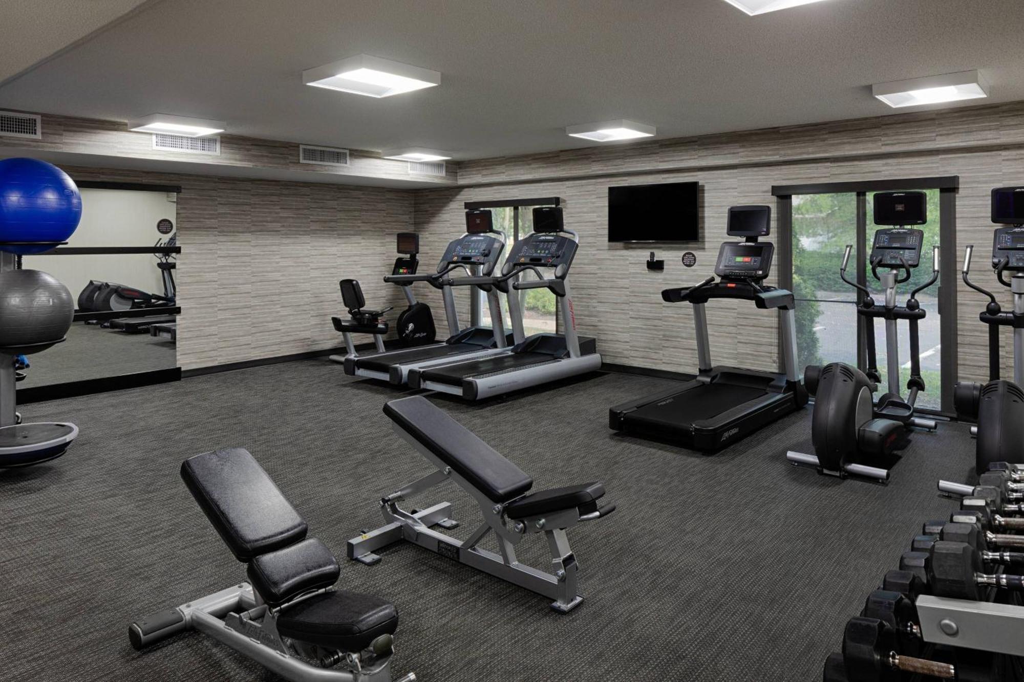 Courtyard Cincinnati 3* Blue Ash