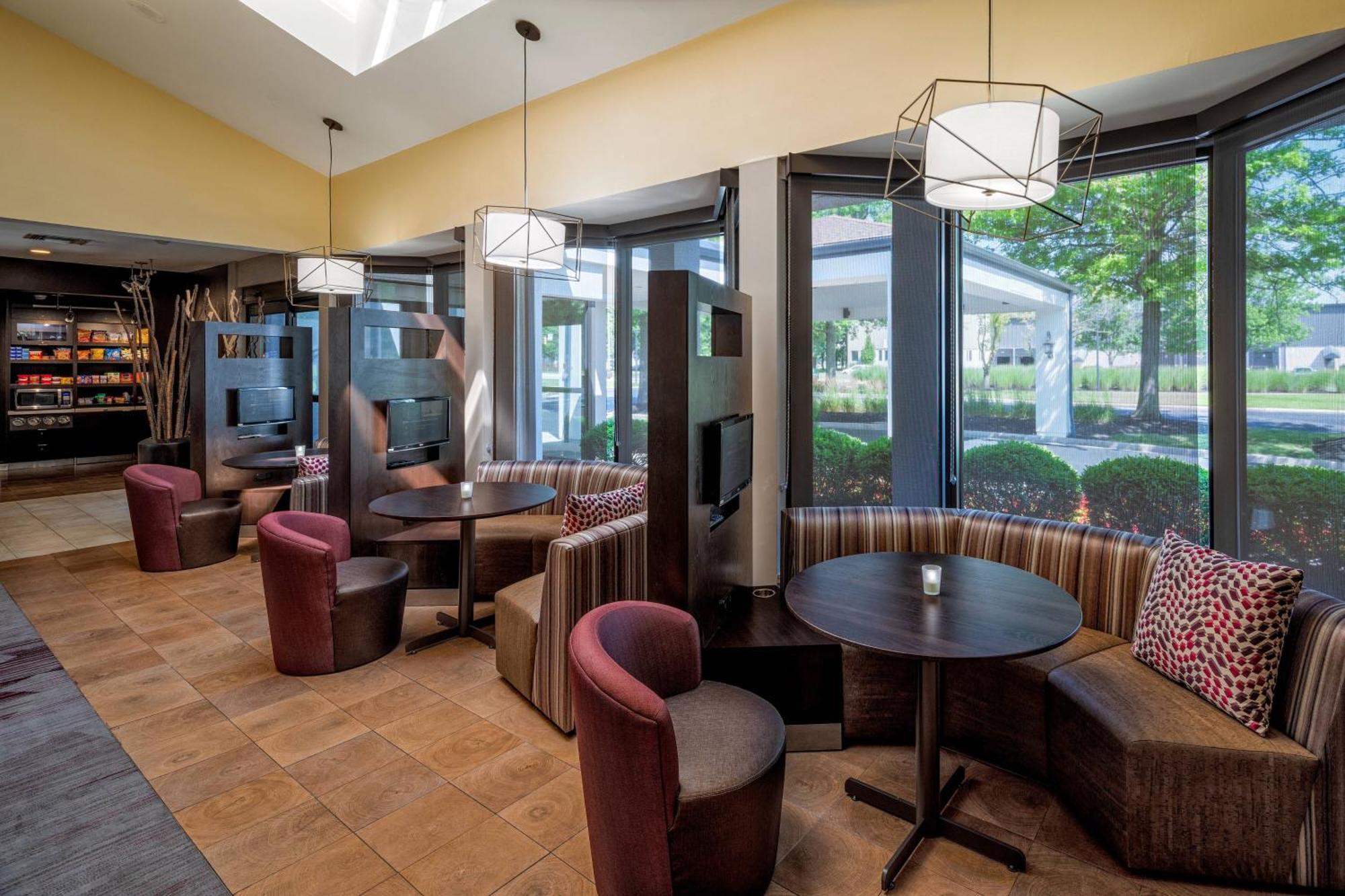 Courtyard Cincinnati Hotel Blue Ash