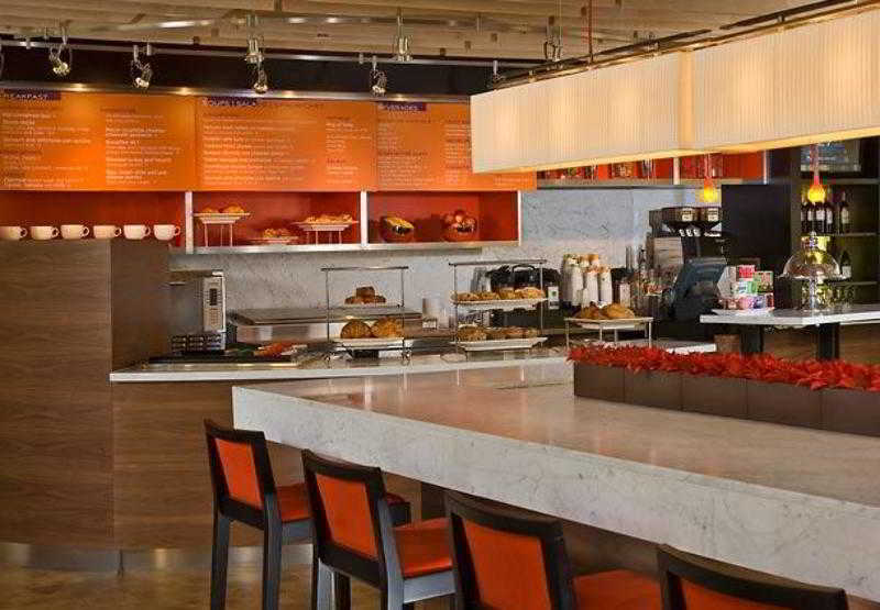 Courtyard Cincinnati 3*
